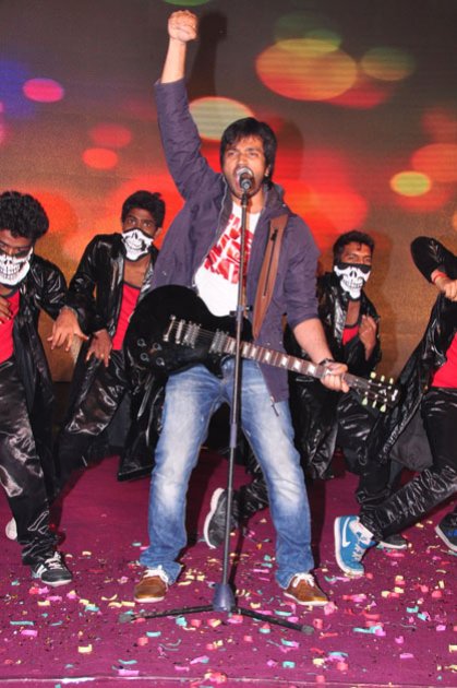 Dil-Deewana-Audio-Launch-by-Kapil-Dev